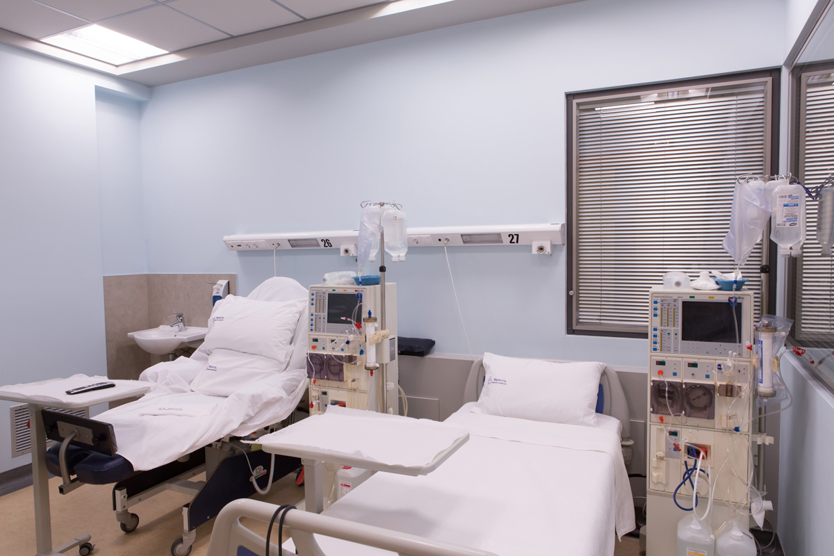 Positive dialysis room