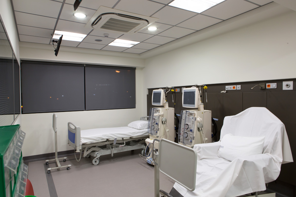 Positive dialysis room