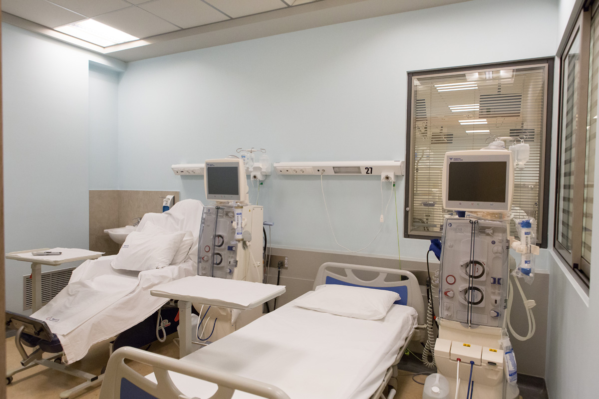 Positive dialysis room